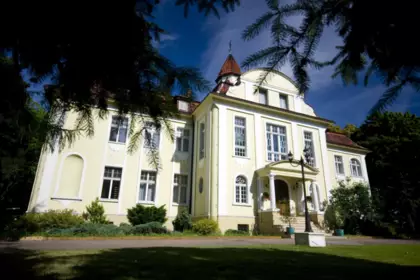 Pałac w Nieznanicach